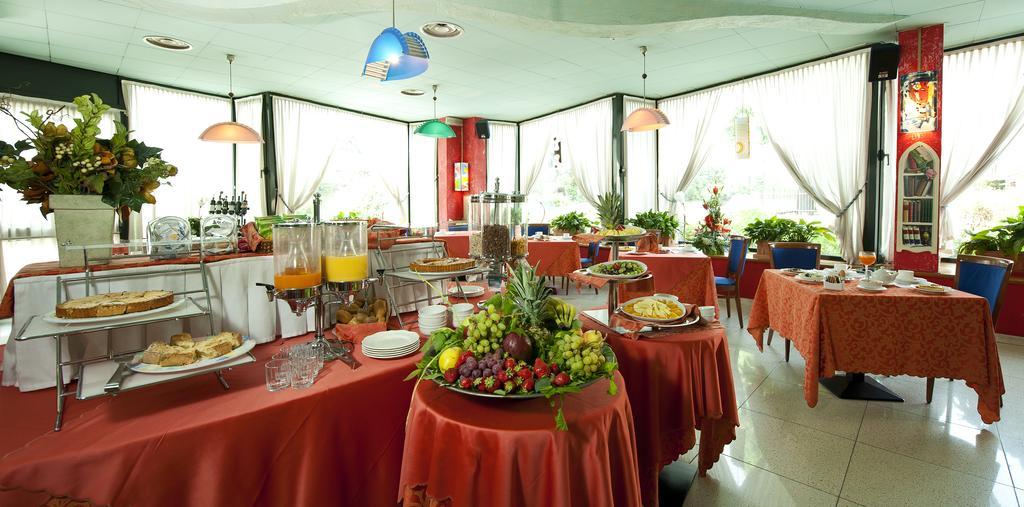 Castagna Palace Hotel & Restaurant Montecchio Maggiore Exteriör bild
